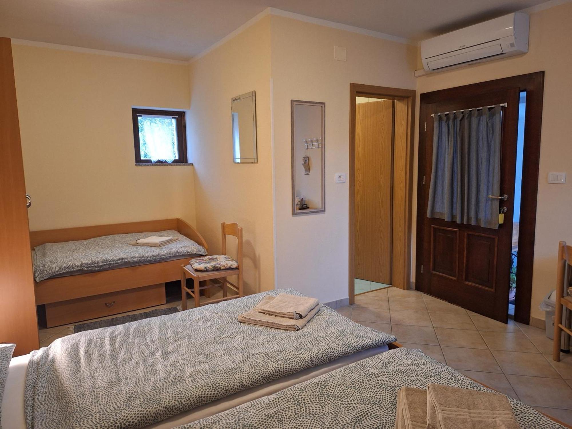 Rooms Pri Lovrizu Kobarid Exterior photo